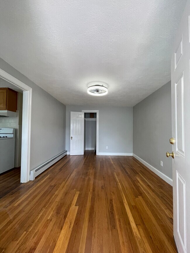 Photo - 1 Tobin Rd