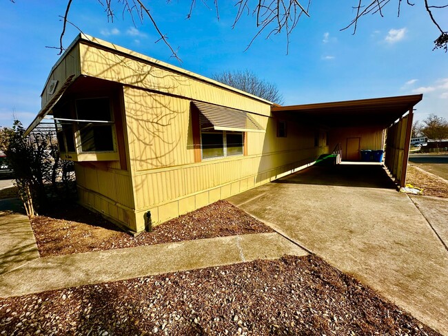 Photo - 2/2 Mobile Home