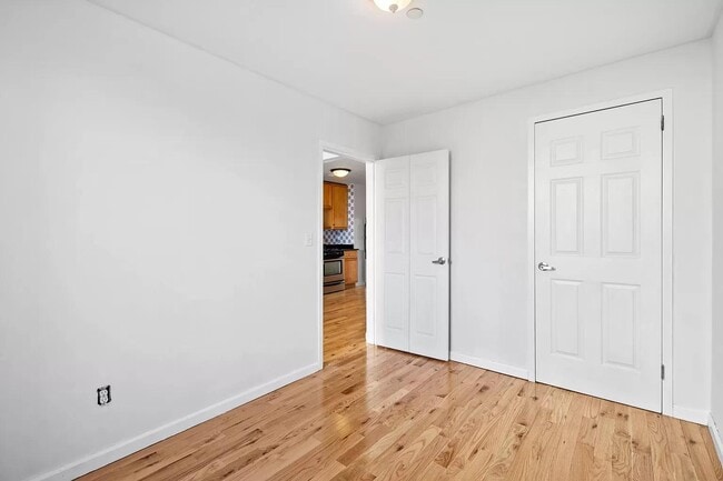 Photo - 93 Wyckoff Ave