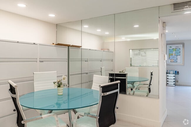 Leasing Office