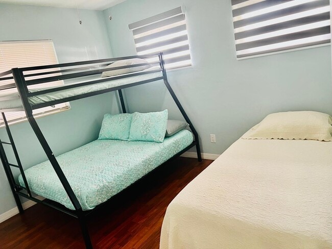 Photo - 3784 Dover Dr