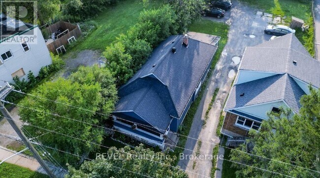 Photo - 50 Pelham Rd