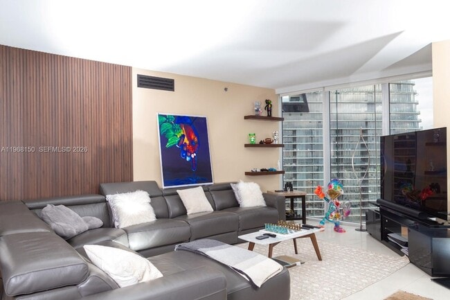 Photo - 465 Brickell Ave Unidad 5101