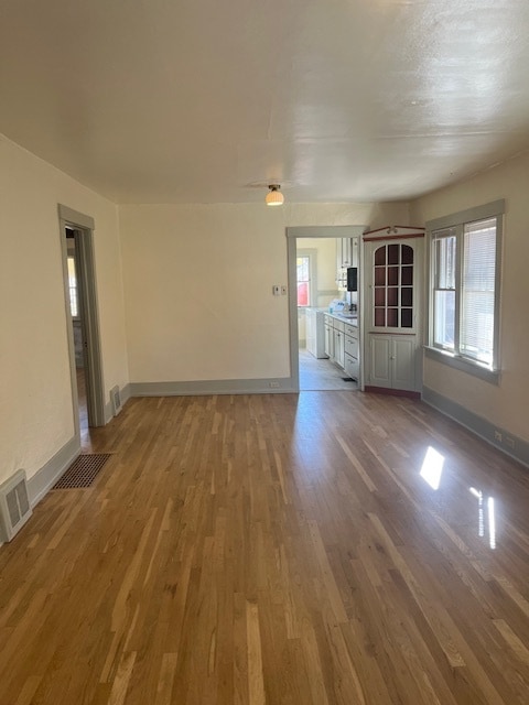 Photo - 831 E Platte Ave