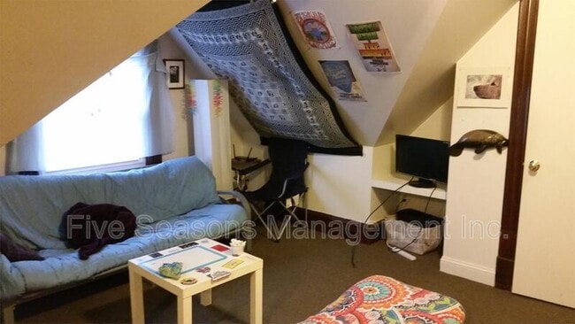 Photo - 134 Buell St