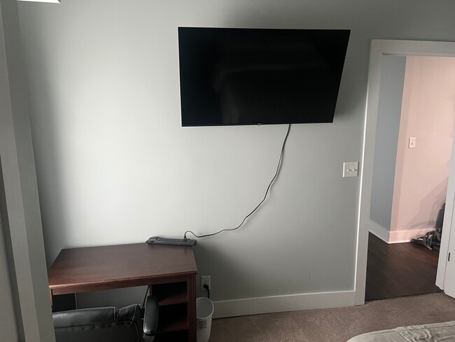 Photo - 23 Ollie St NW