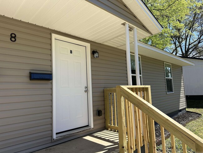 Photo - 8 Hiland Pl