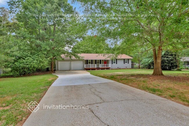 Building Photo - 4812 Hemlock Dr SE