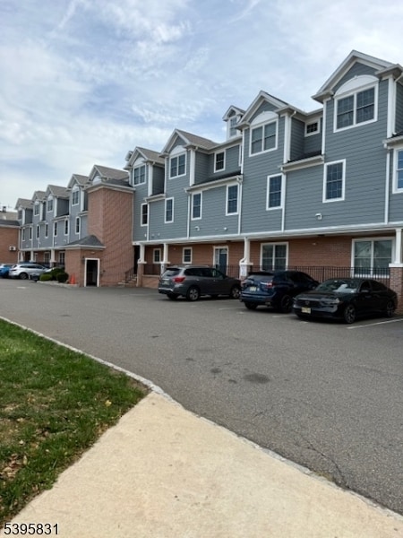 Building Photo - 1 Elizabeth St