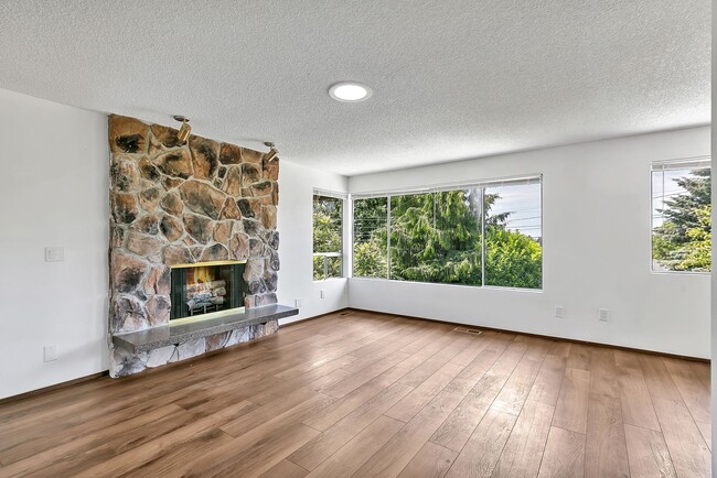 Photo - 8832 20th Ave SW