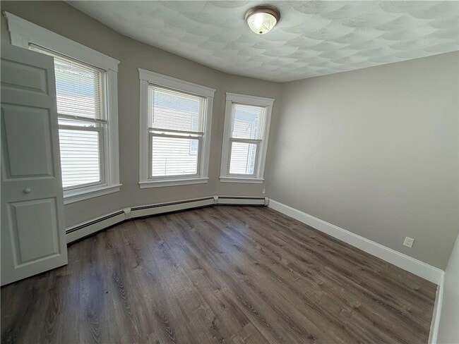 19 Marion Ave N Unit 3