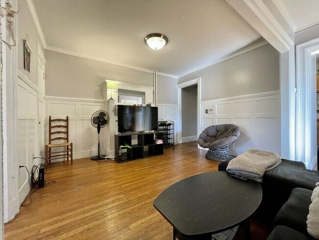 Photo - 440 Park Dr