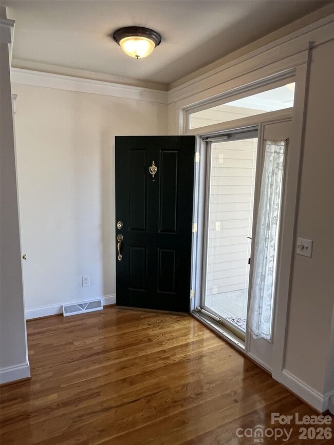 Photo - 3044 Parker Green Trail