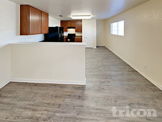 Photo - 9939 Amber Breeze