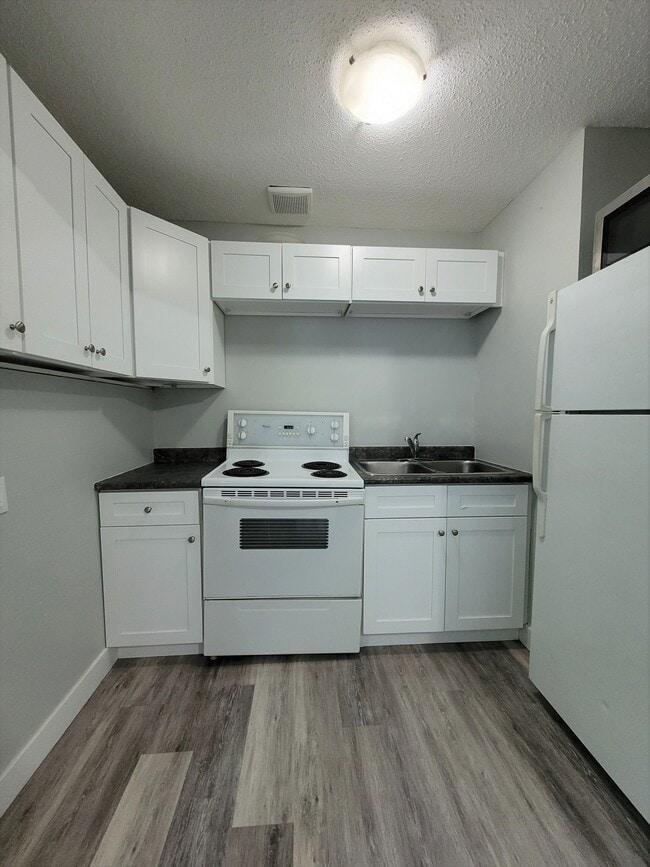 Photo - 3963B 4th Avenue, Prince George, BC, Canada Unité B