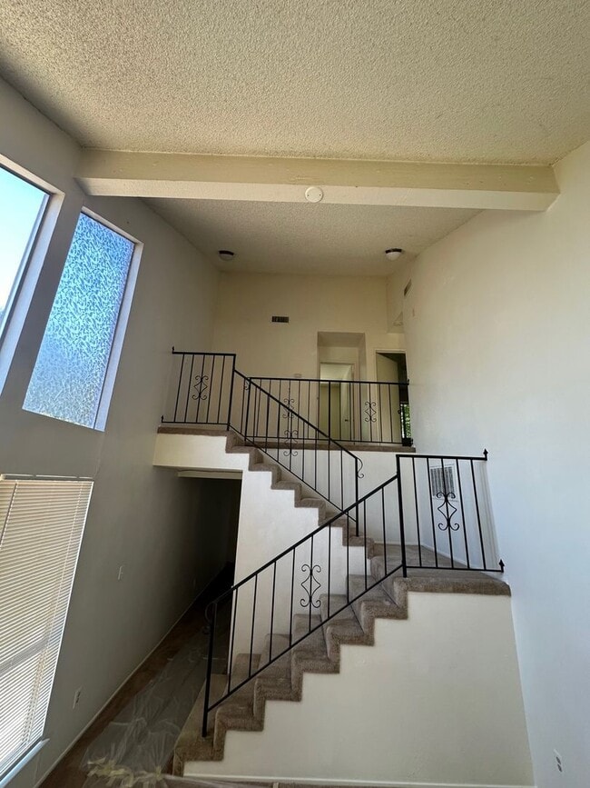 Photo - Duplex for RENT!