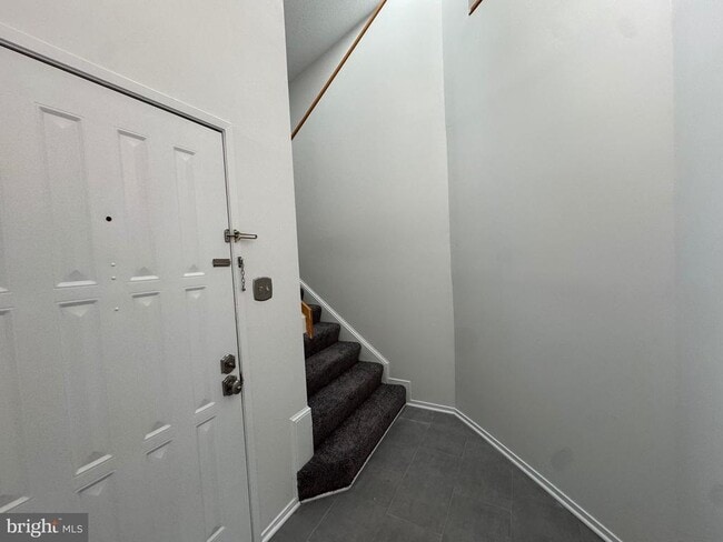 Photo - 1898 Villaridge Dr Unit 1898 B