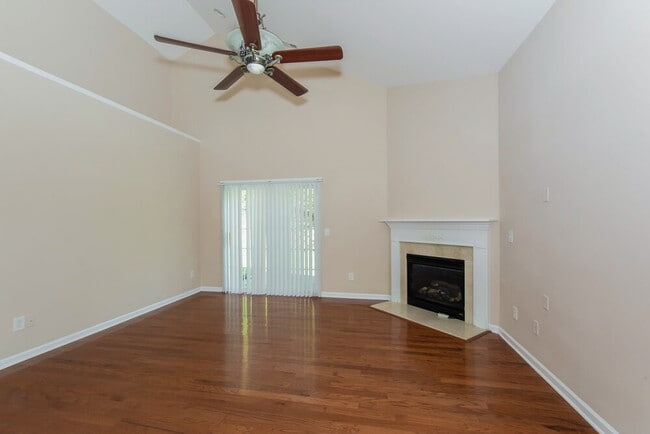 16047 Long Talon Way