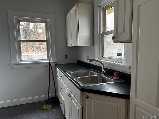 Photo - 27 Howard Rd