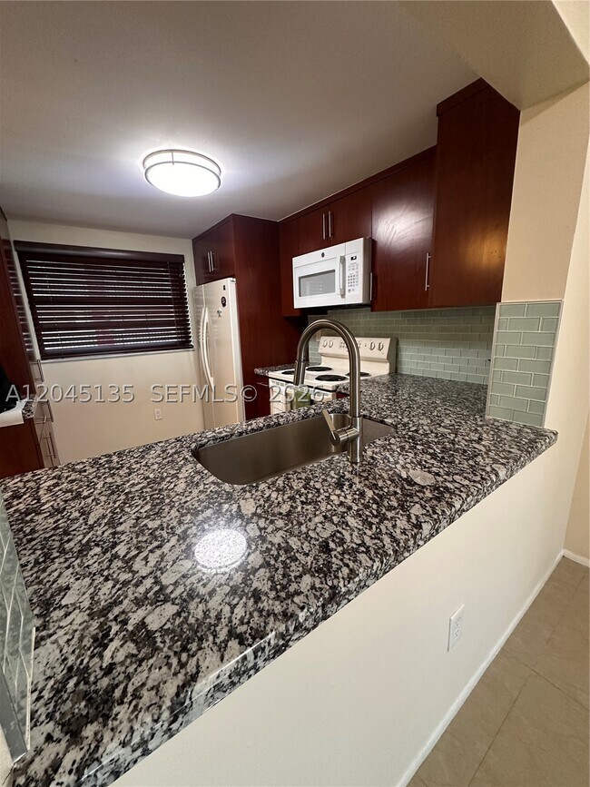 Photo - 10845 SW 112th St Unit 211