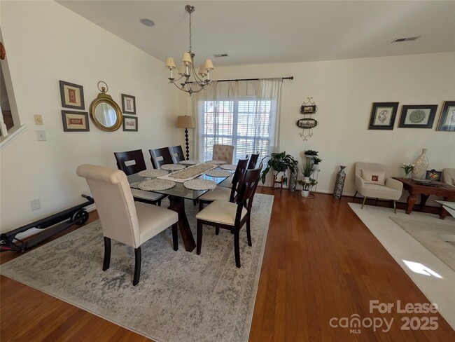 Photo - 2102 Big Pine Dr