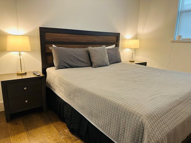 Photo - Modern 1 Bedroom in The Cedars Unit 416