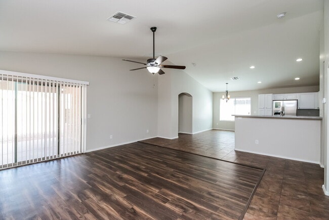 Photo - 484 W Gascon Rd