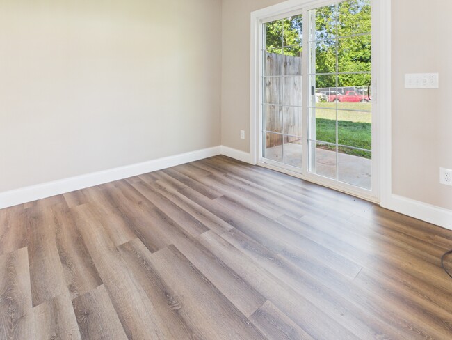 Photo - 1329 Filbert St