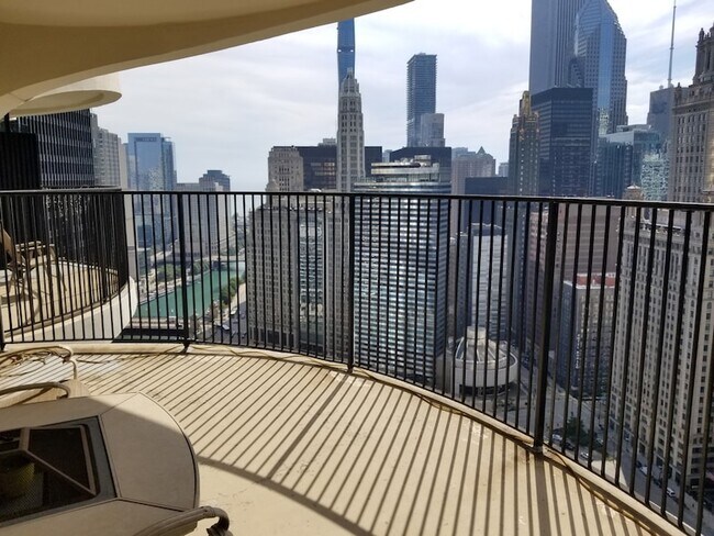 Photo - 300 N State St Unit 3910