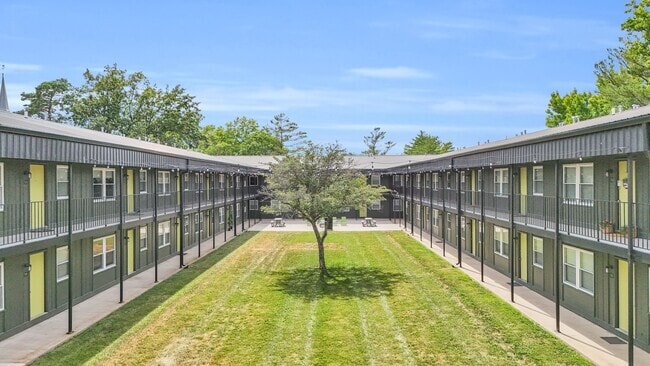 Building Photo - The Pines