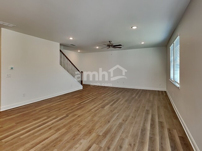 Photo - 1305 Soapstone Rd