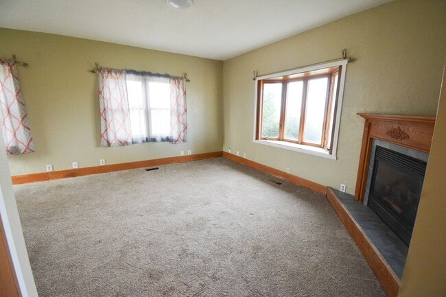 Photo - Spacious 4-Bedroom Country Home — All Util...