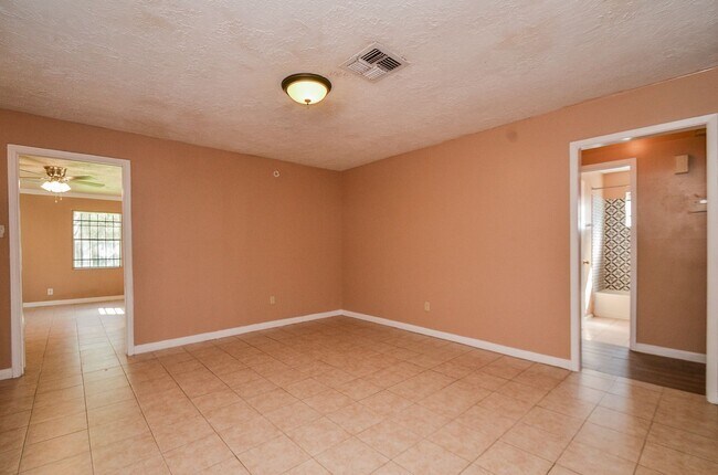 Photo - Nice home for rent !