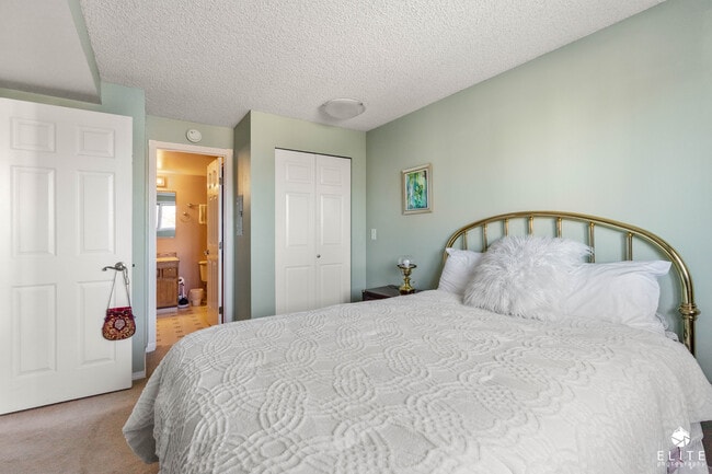 vbedroom - 9645 Independence Dr Unit 302