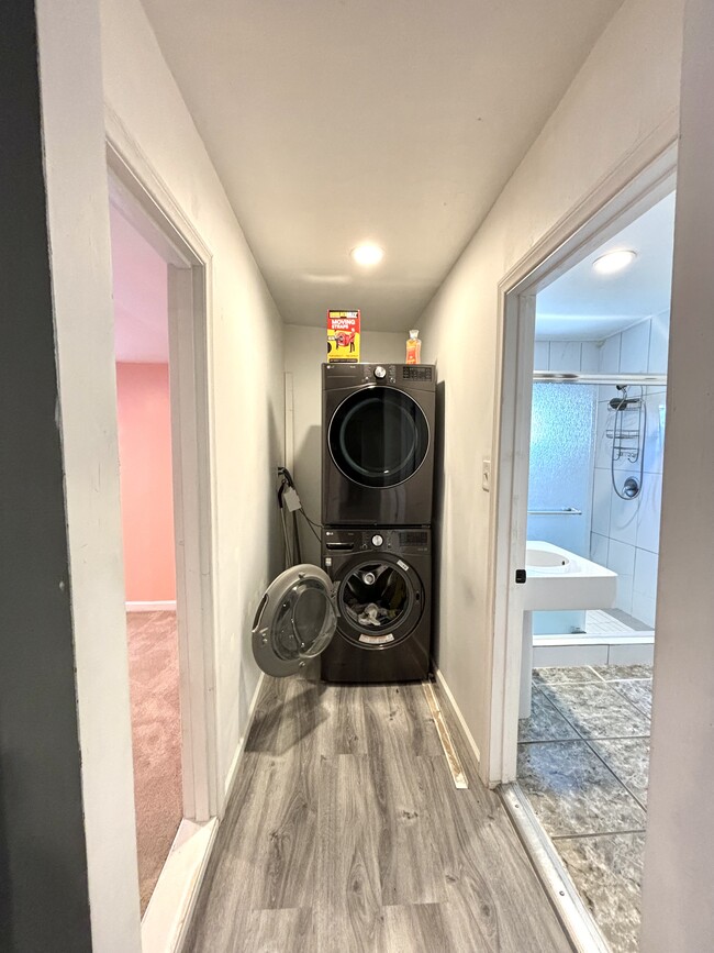 Photo - 1851 E 43rd St