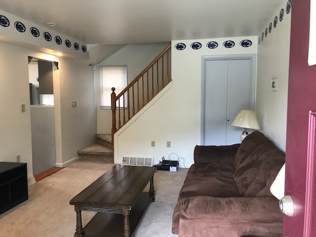 LivingRoom-1a - 101 N 6th Ave Rental