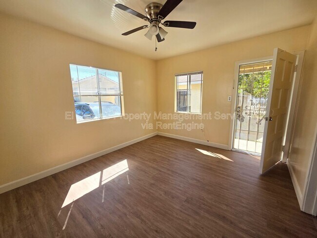 Photo - 4013 Live Oak St