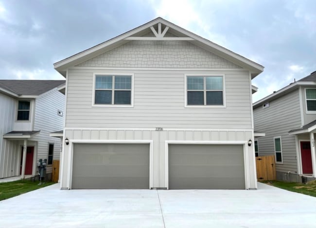 Photo - 2206 Sandlewood Cv