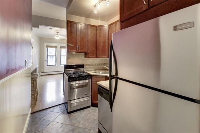 Photo - 253 8th St