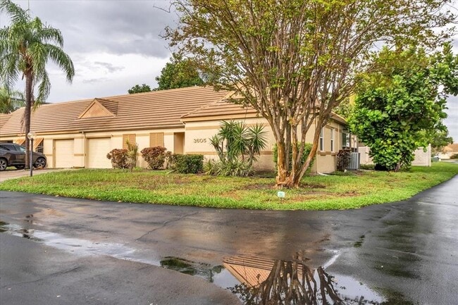 Photo - 3605 57th Ave Dr W