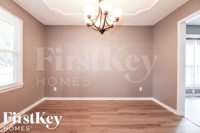 Photo - 303 Monroe Ave