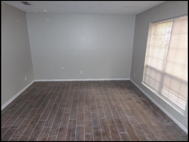 Photo - 5803 Chaucer Ln