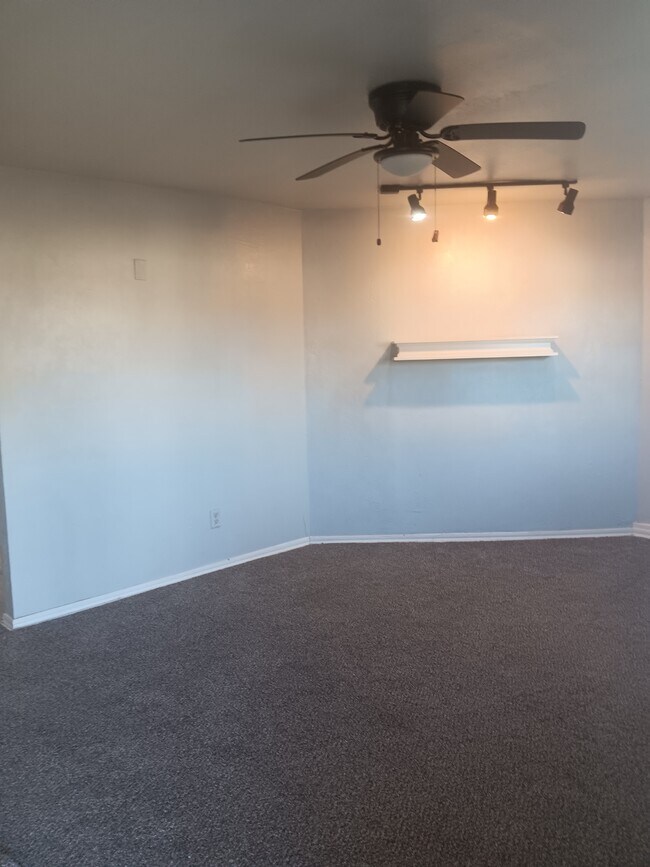 Photo - 504 S 5th St