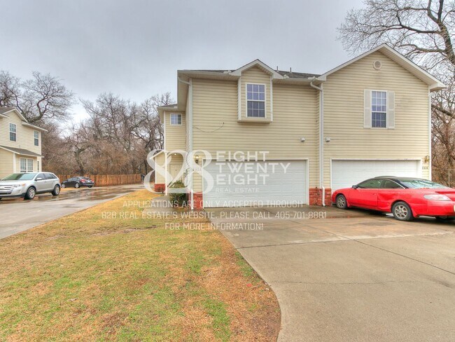 2926 Oak Tree Ave