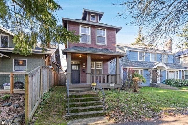 Photo - Beautiful 3-bdrm/2.5-bath contemporary craft home w/ lots of character. A/C, fireplace, fenced ba...