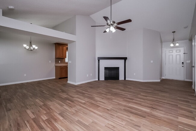 Photo - 1111 Tuxford Dr