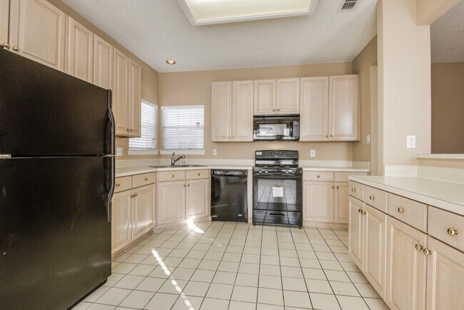 Photo - 2085 Cameo Dr