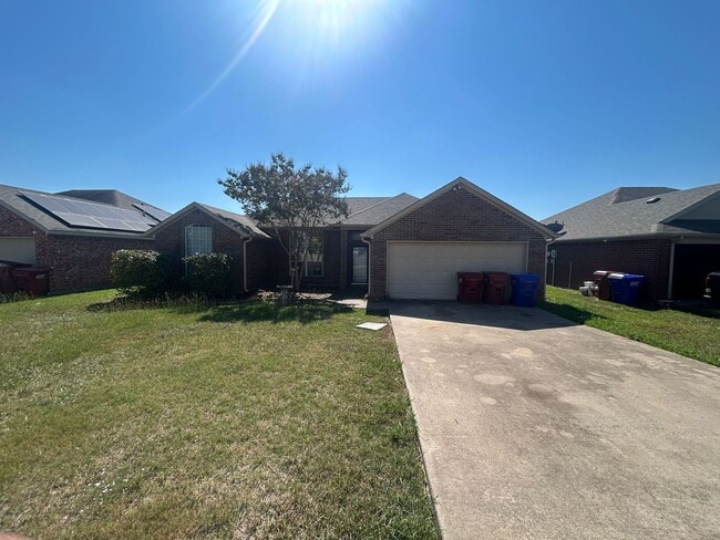 Photo - 1001 Brookhaven Dr