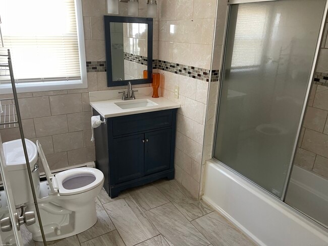 Photo - 8 Elm Ct