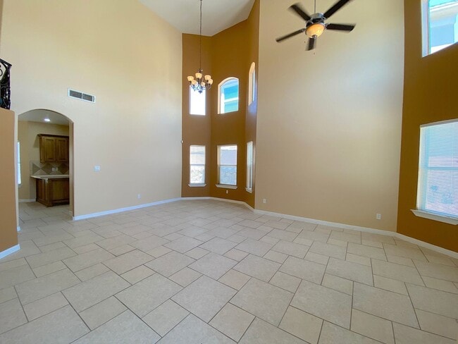 Photo - Northeast El Paso/Sandstone Ranch Estates 4 Bed 2.5 Bath Refrig A/C